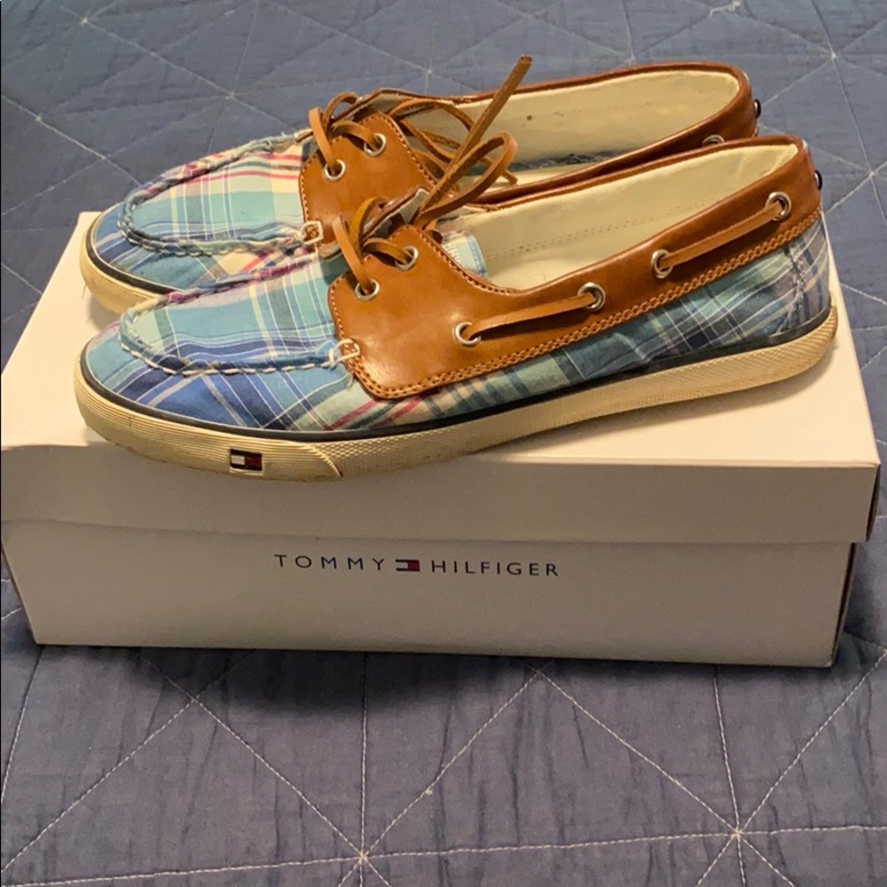 Women’s slip on shoes